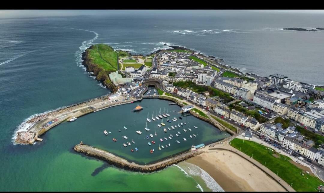 Avarest House Bb Adults Only Portrush Exteriér fotografie