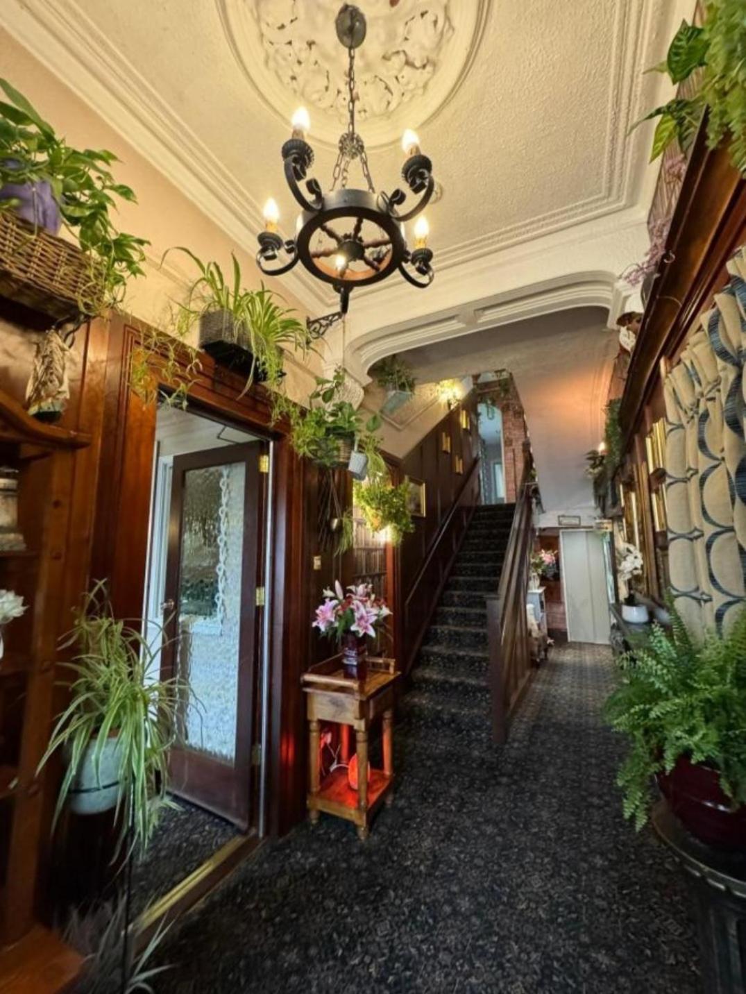 Avarest House Bb Adults Only Portrush Exteriér fotografie
