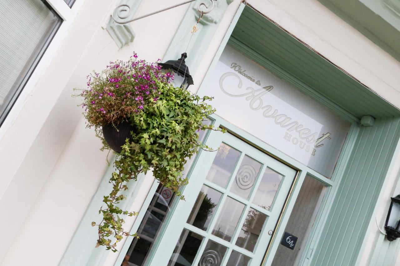 Avarest House Bb Adults Only Portrush Exteriér fotografie