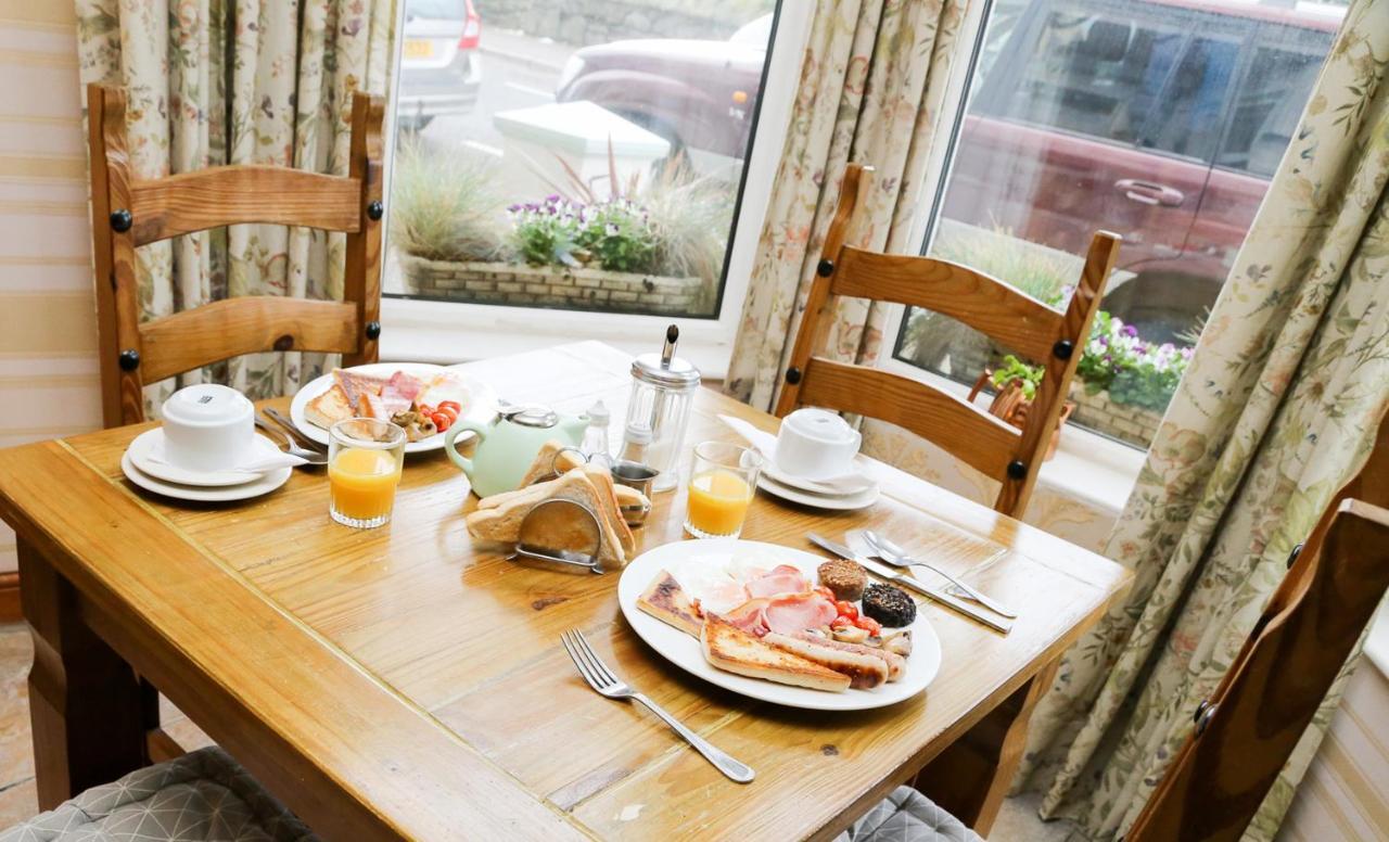 Avarest House Bb Adults Only Portrush Exteriér fotografie