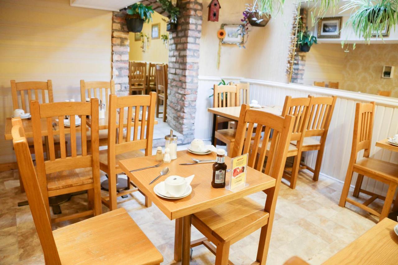 Avarest House Bb Adults Only Portrush Exteriér fotografie