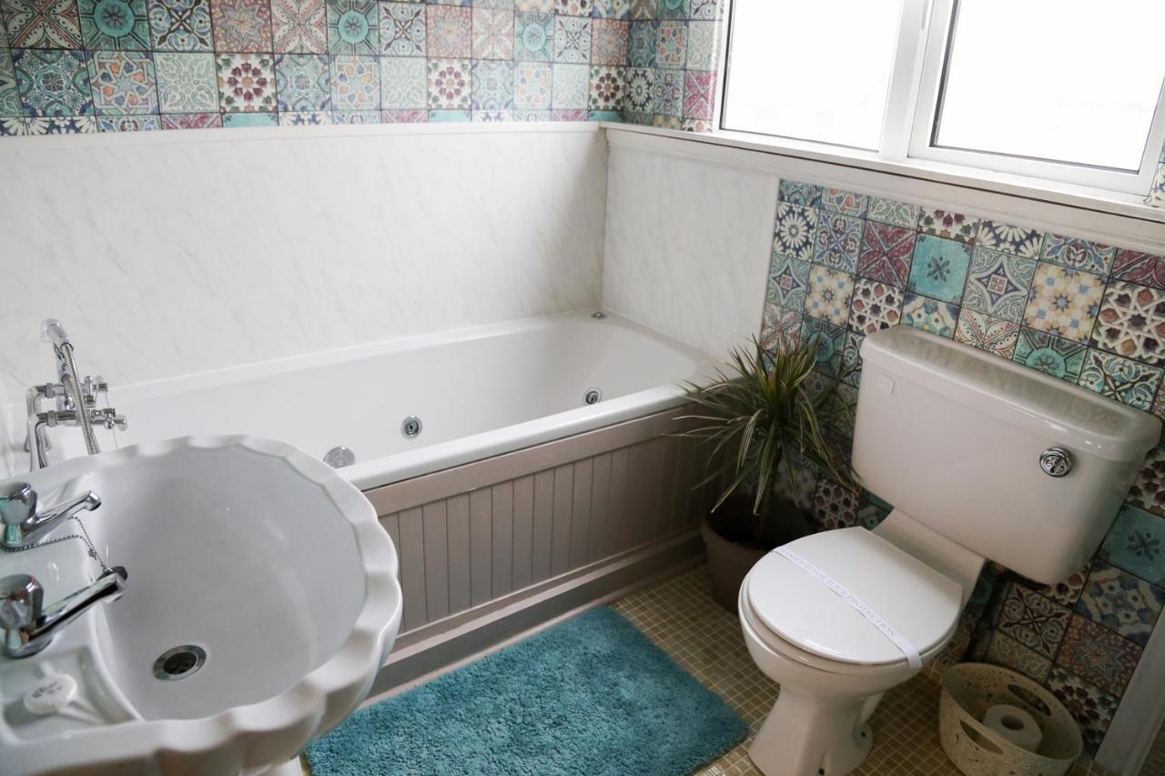 Avarest House Bb Adults Only Portrush Exteriér fotografie