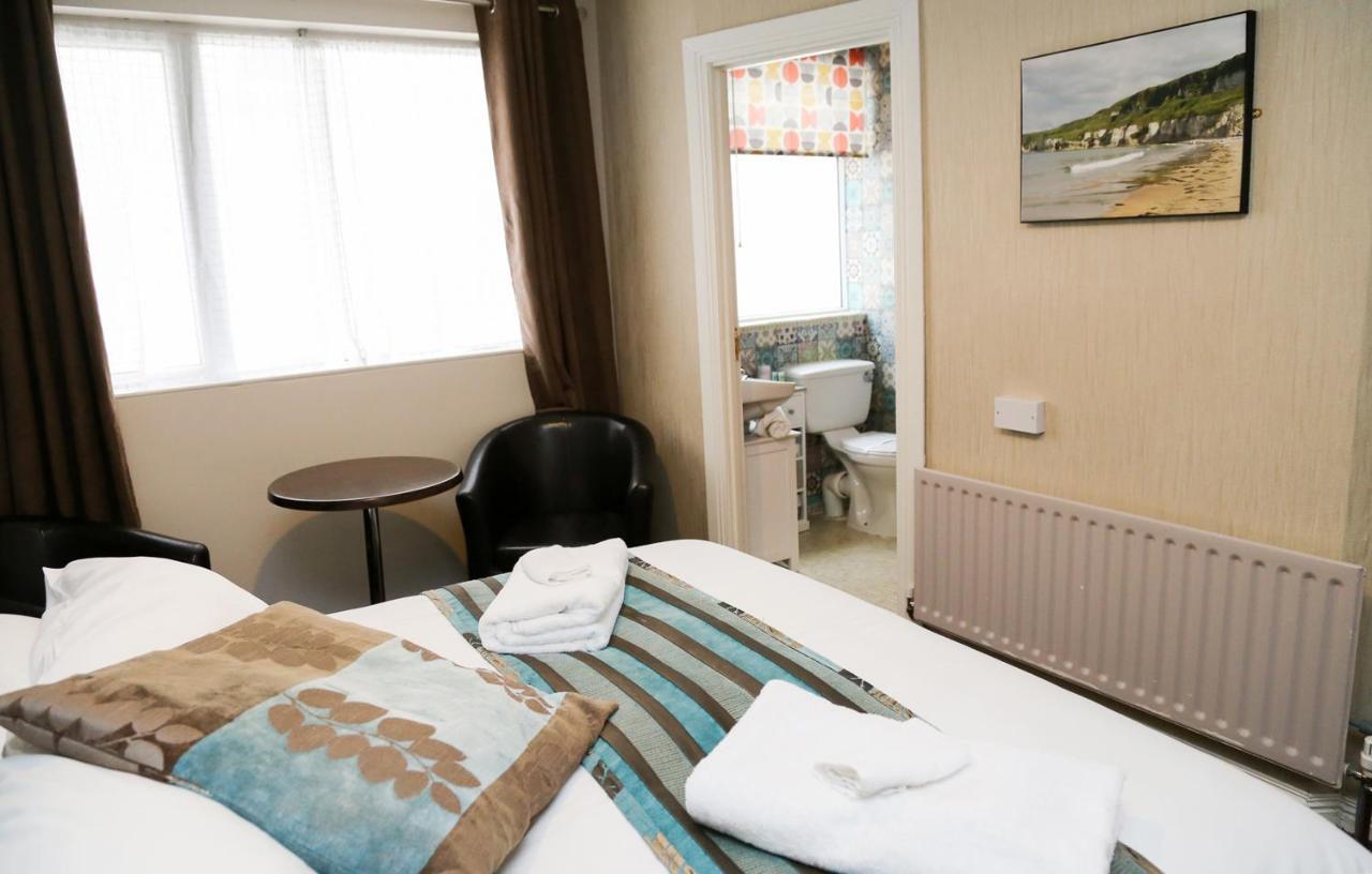 Avarest House Bb Adults Only Portrush Exteriér fotografie